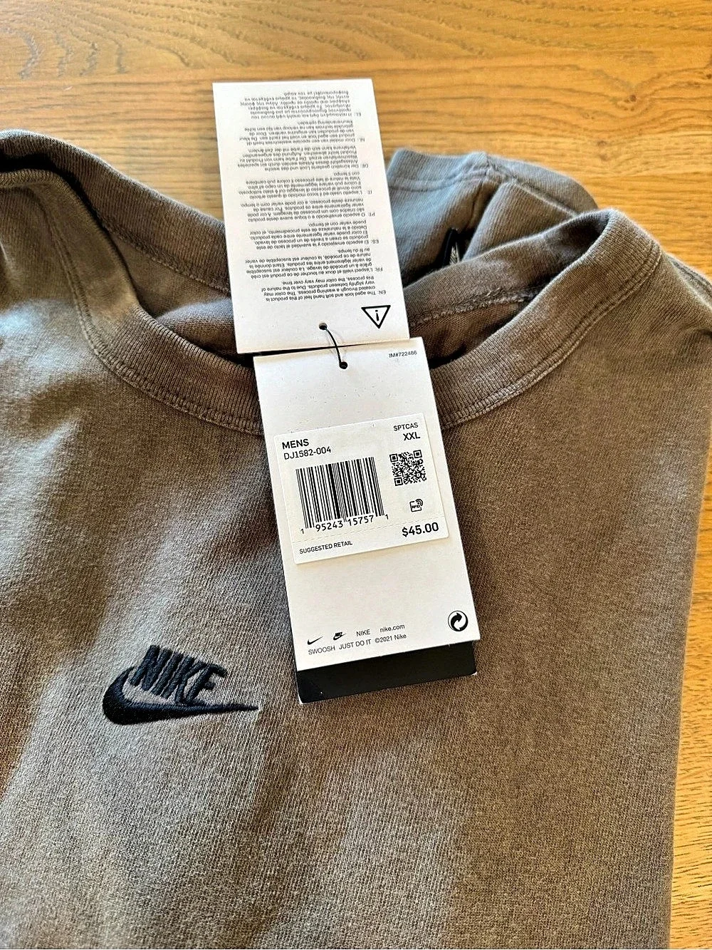Nike Sportswear Premium Essentials T-Shirt Tee Brown XL NWT